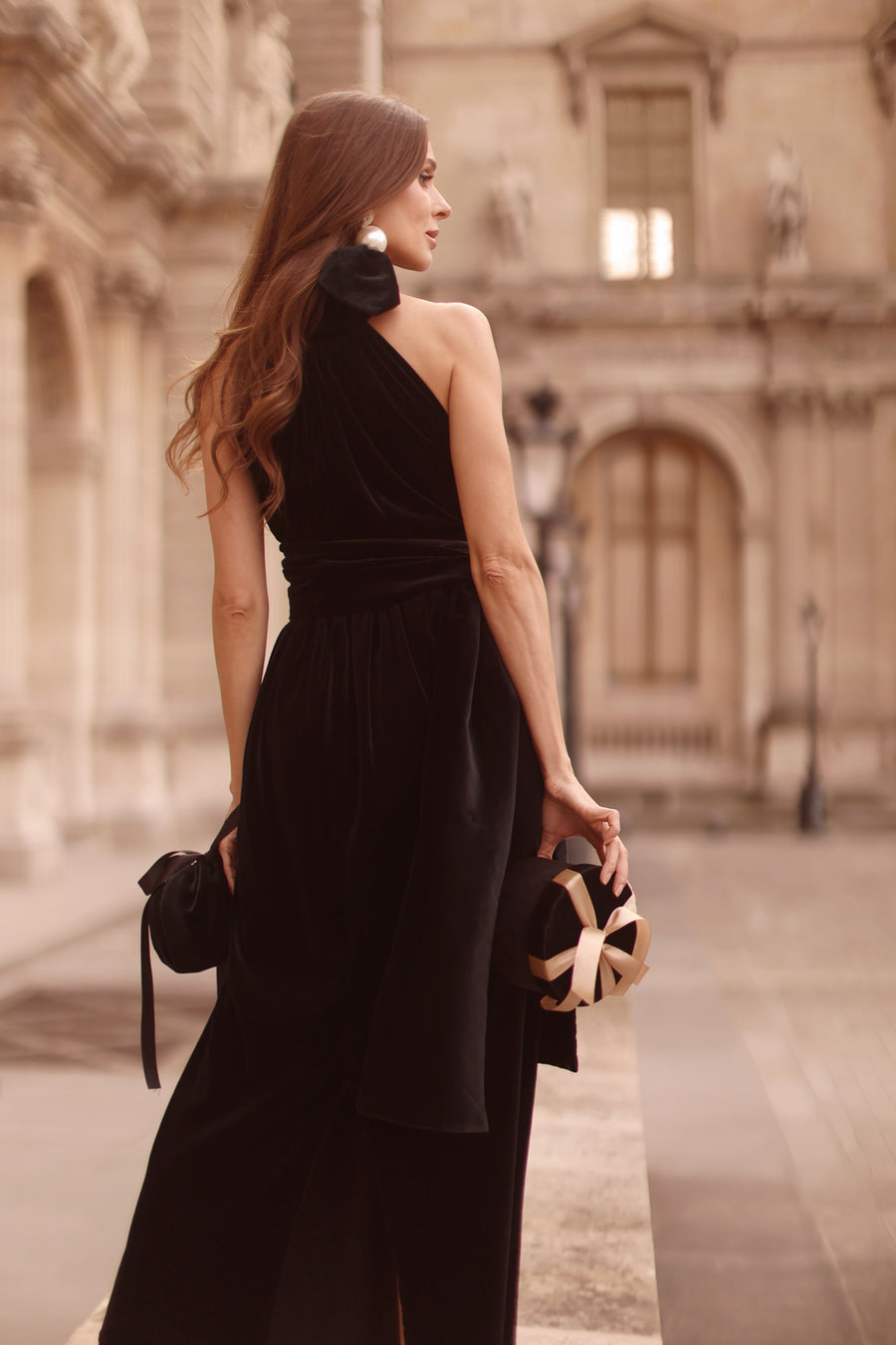 Black Velvet Cadeau Dress